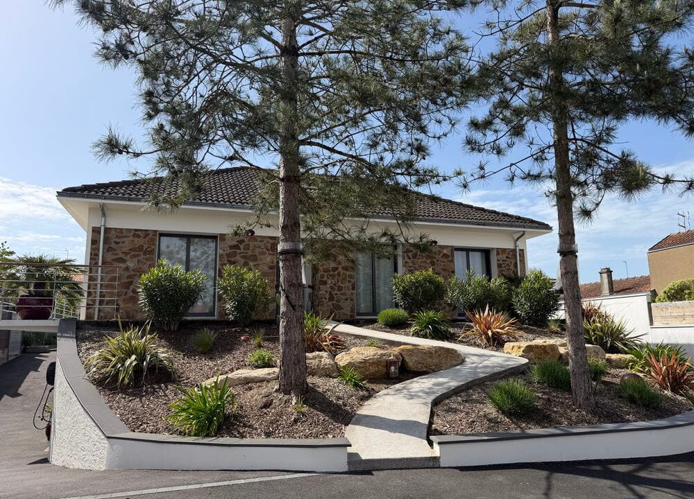 b-IMMO PORNIC MAISON 195 M² 8 PIÈCES 5 CHAMBRES CENTRE PORNIC (16)