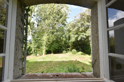 Orvault Petit-Chantilly - Maison de 230 m2 à rénover sur terrain de 3500 m2 (2)