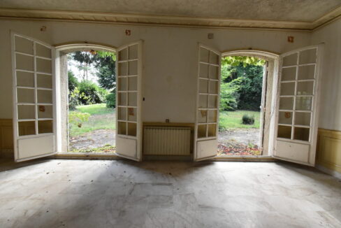 Orvault Petit-Chantilly - Maison de 230 m2 à rénover sur terrain de 3500 m2 (6)