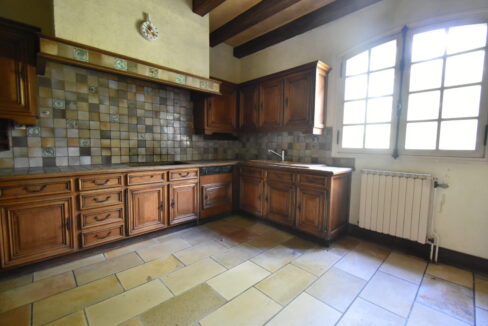 Orvault Petit-Chantilly - Maison de 230 m2 à rénover sur terrain de 3500 m2 (8)