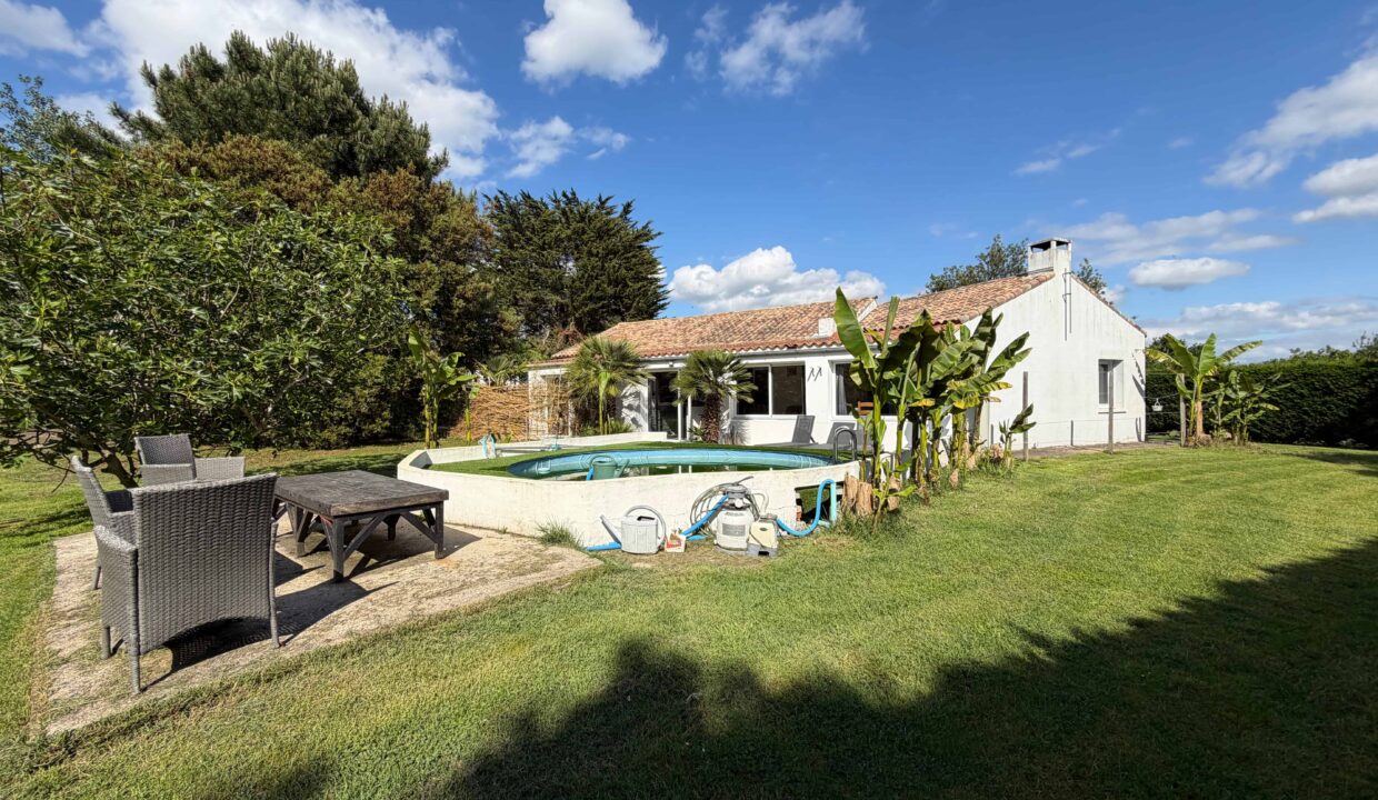 La Bernerie-en-retz - maison 5 chambres - piscine - garage double (10)