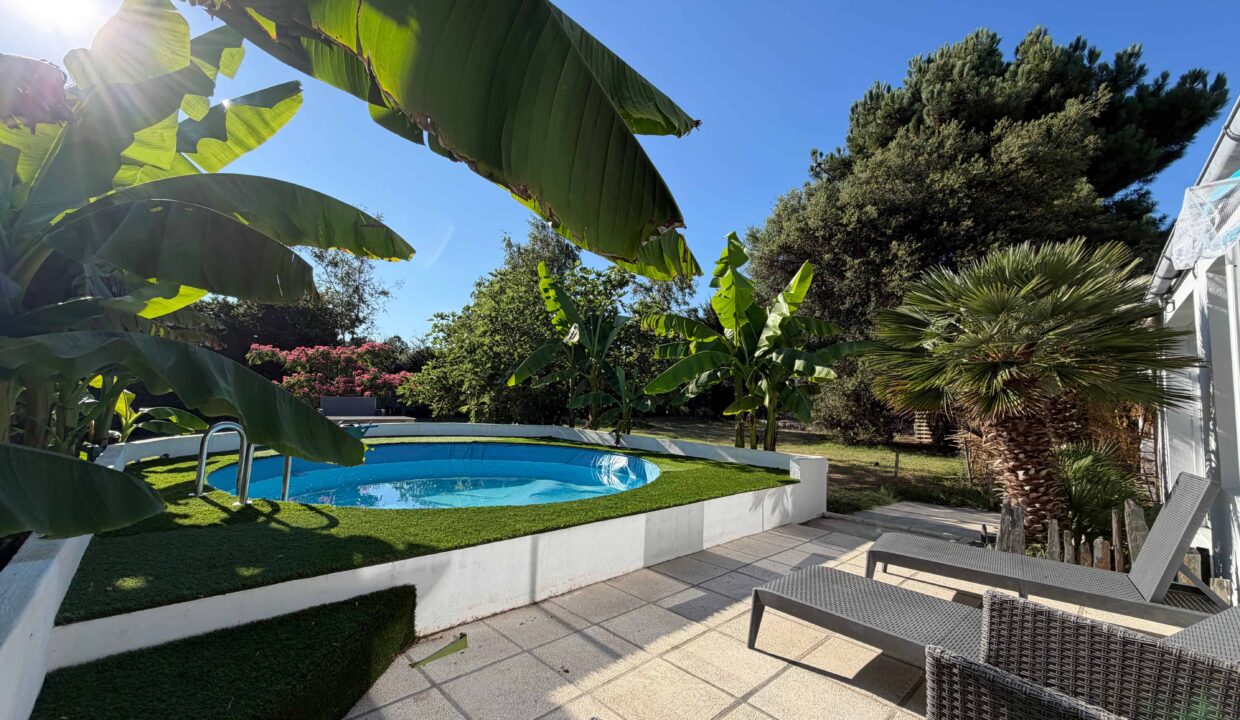 La Bernerie-en-retz - maison 5 chambres - piscine - garage double (2)