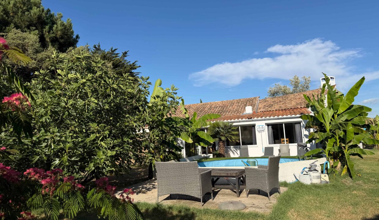 La Bernerie-en-retz - maison 5 chambres - piscine - garage double (8)