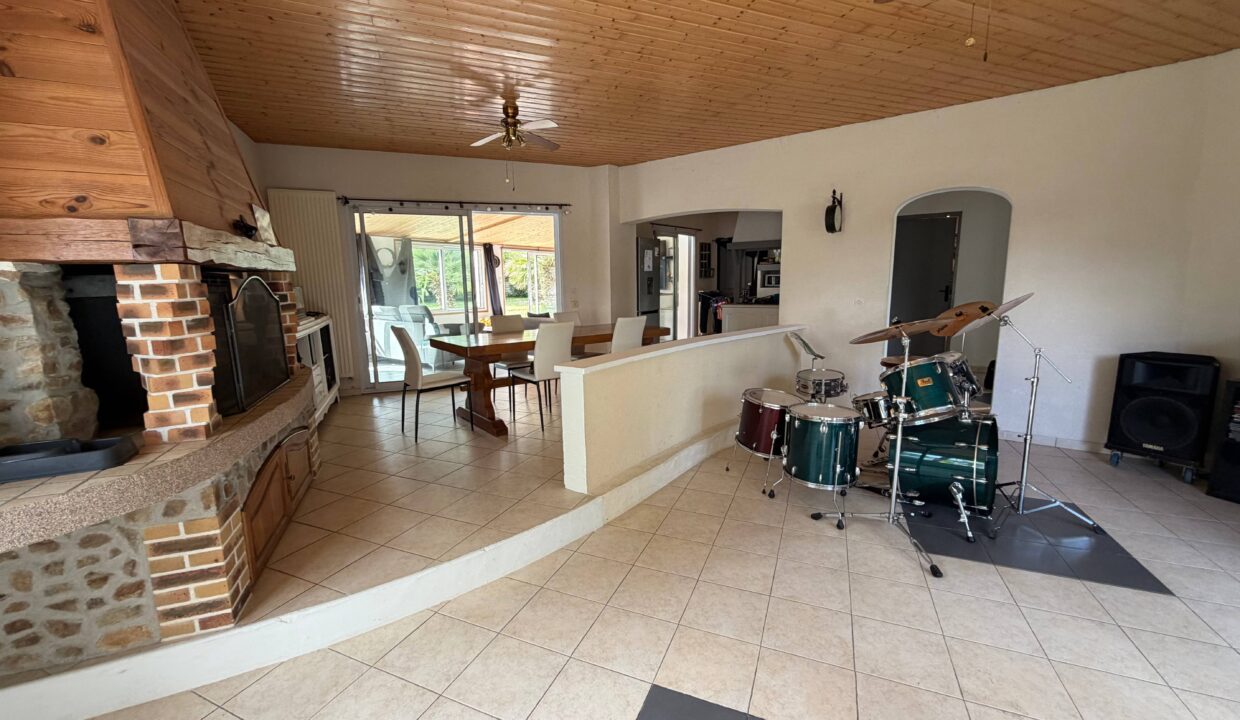 La Bernerie-en-retz - maison 5 chambres - piscine - garage double (9)