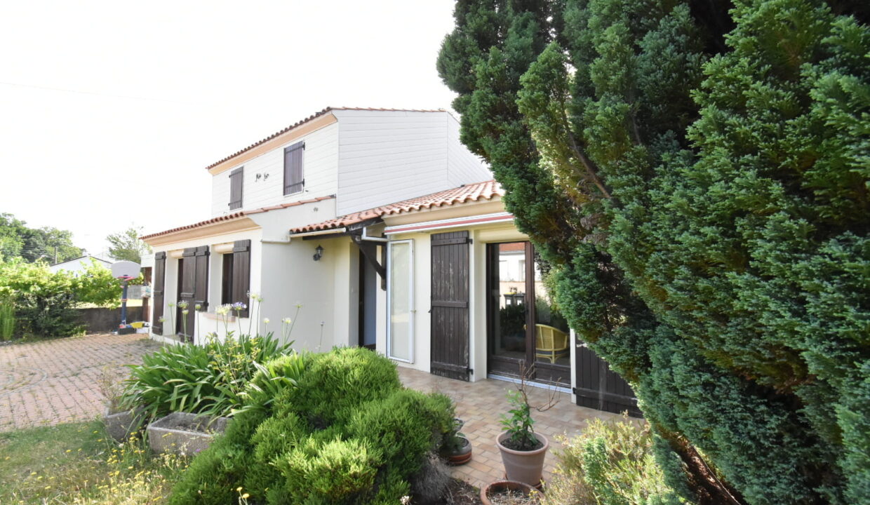 Pornic - Maison 150m² + studio indépendant. Jardin et garage (1)