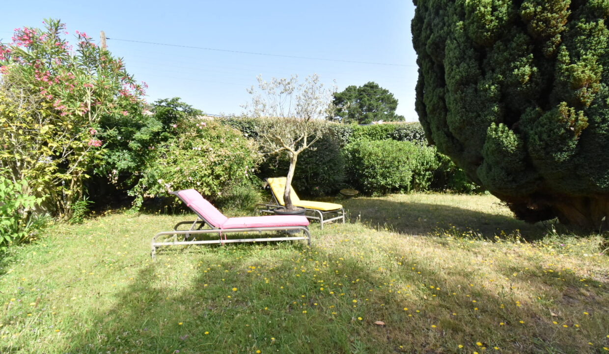 Pornic - Maison 150m² + studio indépendant. Jardin et garage (8)